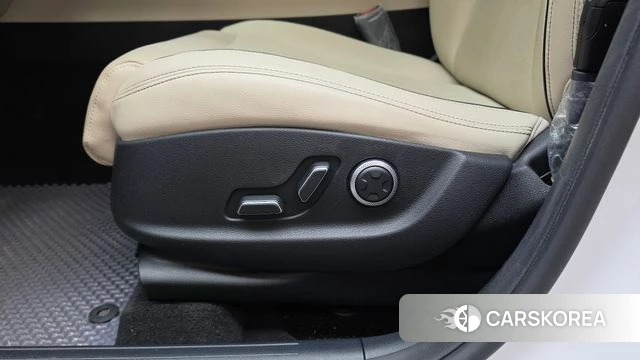 Genesis GV70 id 5040038 из Кореи 27