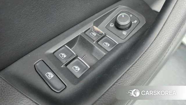 Volkswagen Passat GT (B8) id 4944369 из Кореи 27