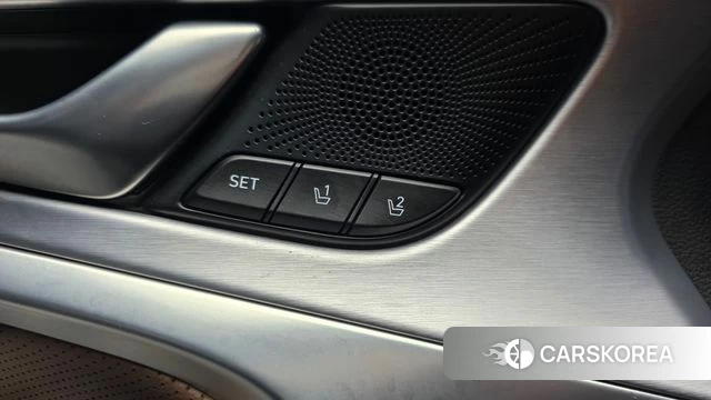 Genesis G70 id 5041530 из Кореи 27