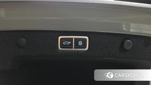 Hyundai Grandeur Hybrid (GN7) id 4980826 из Кореи 27
