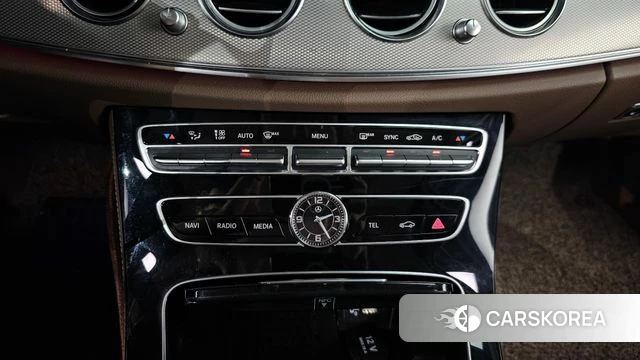 Mercedes-Benz E-Class W213 id 5023916 из Кореи 28