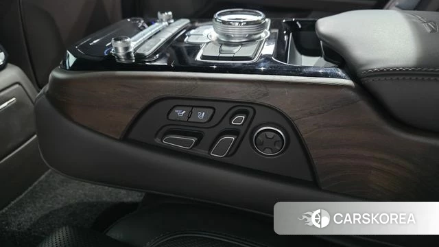 Genesis G90 id 4977688 из Кореи 28