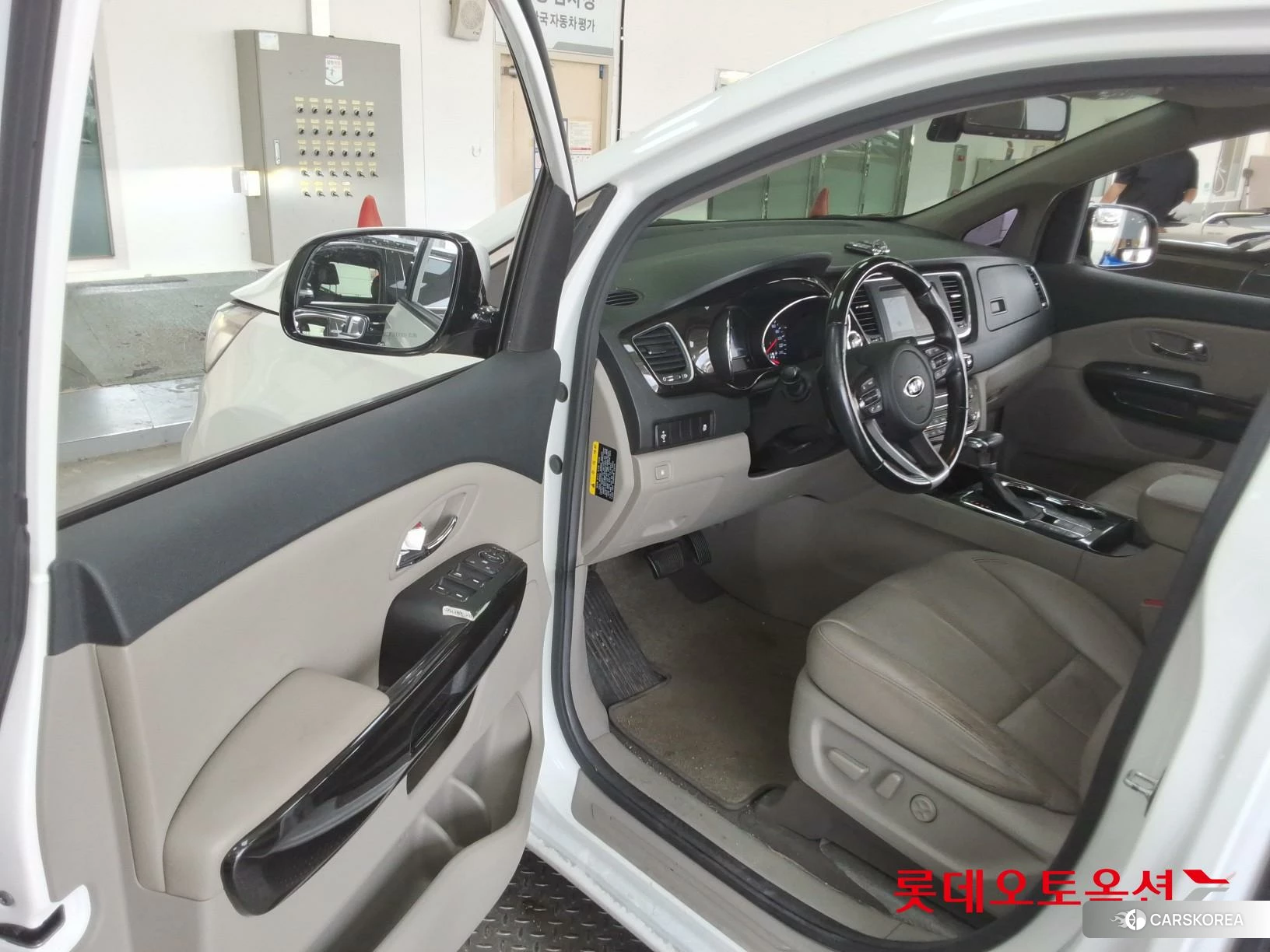 Kia Carnival Limousine id 4984685 из Кореи 28