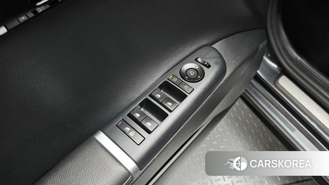 Hyundai Grandeur (GN7) id 4950673 из Кореи 28