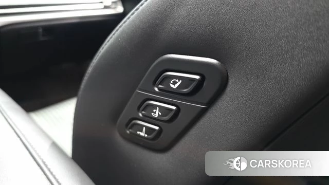 Hyundai Grandeur (GN7) id 5046521 из Кореи 28