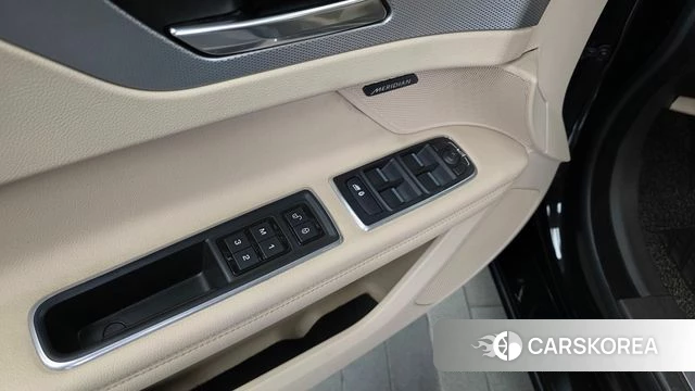Jaguar XF (X260) id 5013933 из Кореи 28