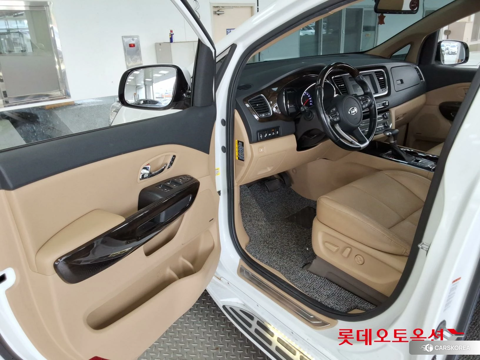 Kia Carnival id 4984654 из Кореи 28