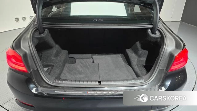 BMW 5 Series (G30) id 4992795 из Кореи 28