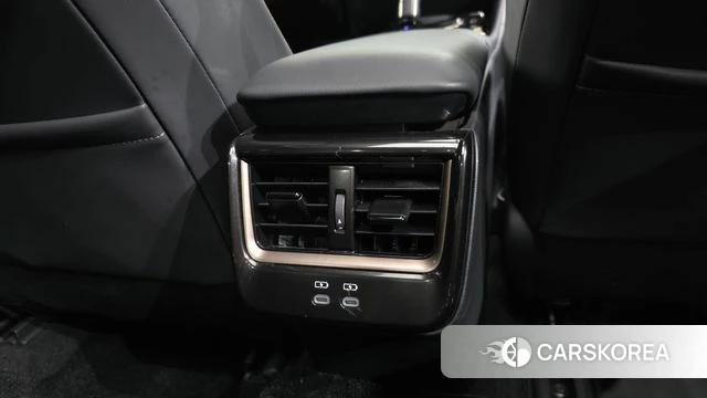 Toyota Crown Crossover id 5021475 из Кореи 28