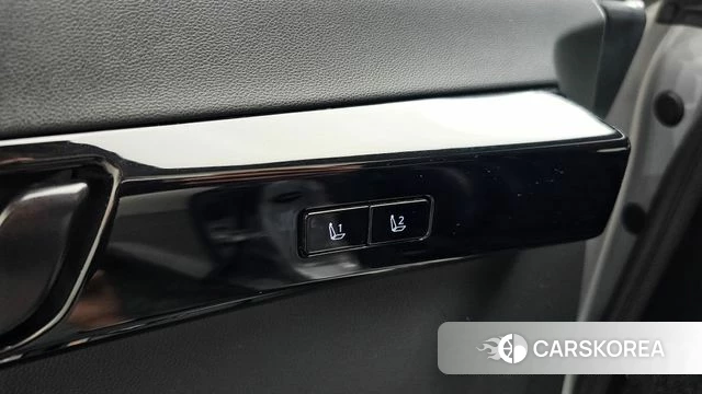 Hyundai Grandeur (GN7) id 4762939 из Кореи 28