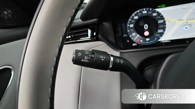 Land Rover Range Rover Velar id 4940984 из Кореи 28