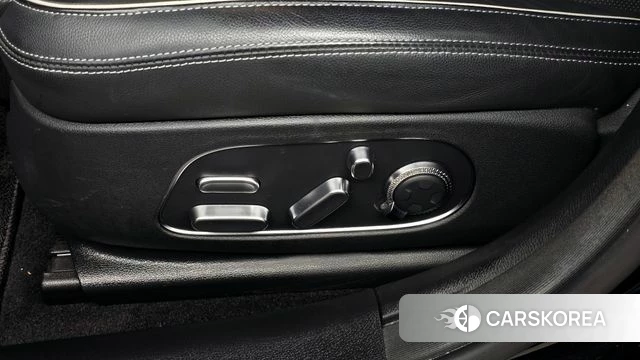 Genesis G90 (RS4) id 4991725 из Кореи 28