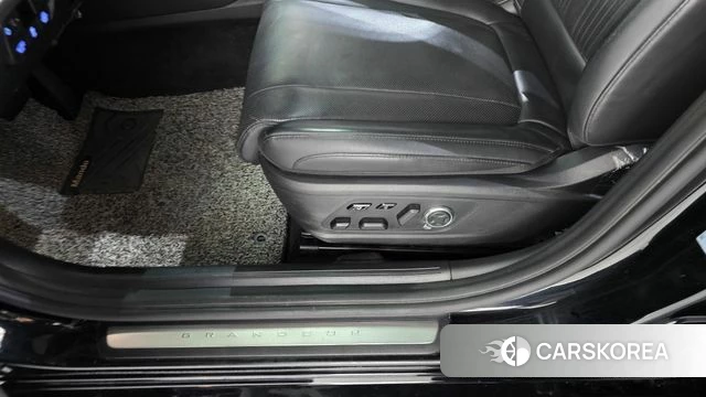 Hyundai Grandeur Hybrid (GN7) id 4981172 из Кореи 28