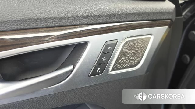 Genesis G80 id 4937854 из Кореи 28