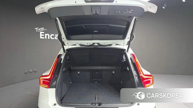 Volvo XC40 id 5034626 из Кореи 28