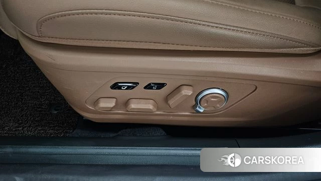 Hyundai Grandeur (GN7) id 4792617 из Кореи 28