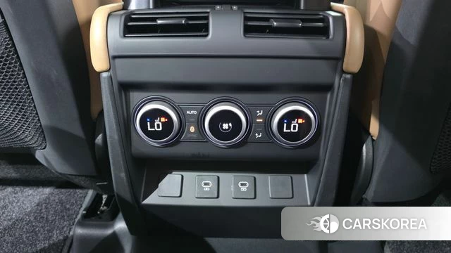 Land Rover Defender (L663) id 5011109 из Кореи 28