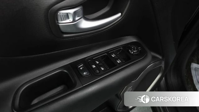 Jeep Renegade id 5023275 из Кореи 28