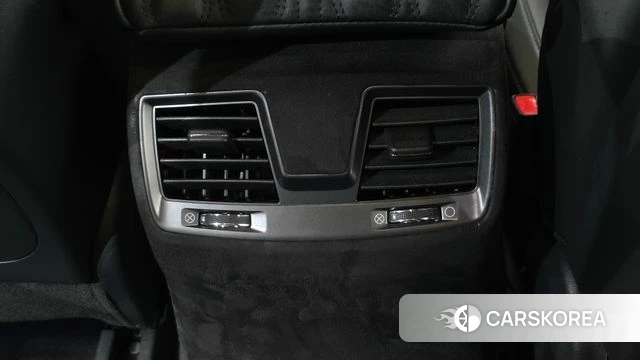Ssangyong The New Rexton Sports Cannes id 5028178 из Кореи 28