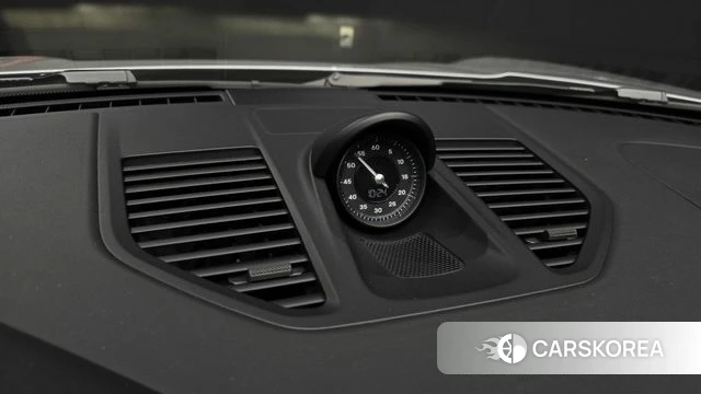 Porsche 911(992) id 5023412 из Кореи 28