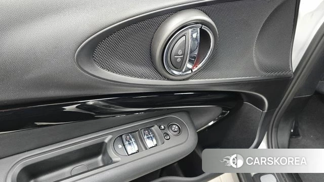 Mini Cooper Clubman id 4986437 из Кореи 28