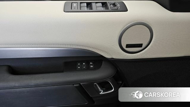 Land Rover Discovery 5 id 5046538 из Кореи 28