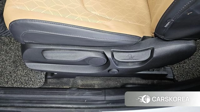 Kia Carnival 4th generation id 4899619 из Кореи 28