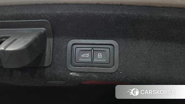 Audi A6 (C8) id 5040795 из Кореи 28