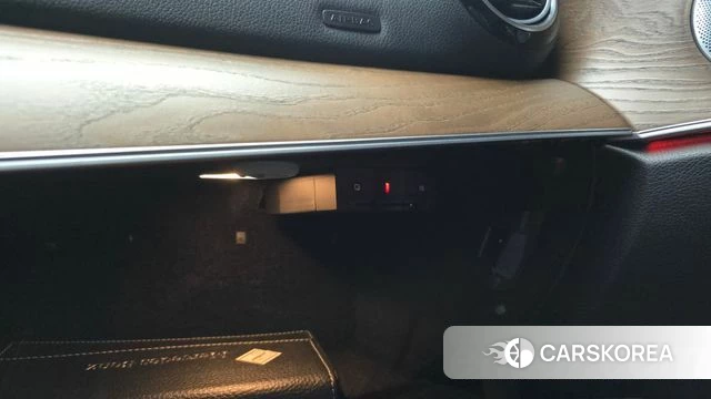 Mercedes-Benz E-Class W213 id 4988545 из Кореи 28