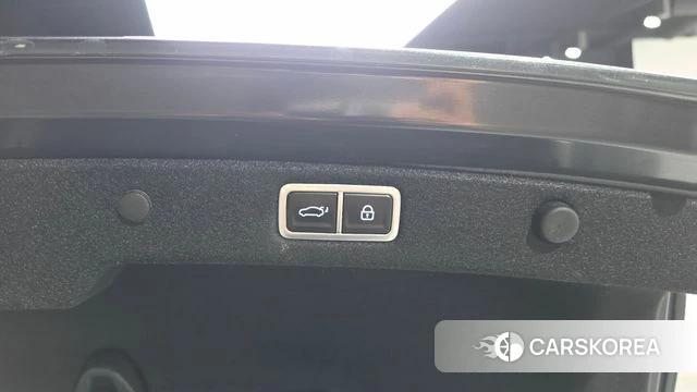 Hyundai Grandeur Hybrid (GN7) id 4964650 из Кореи 28