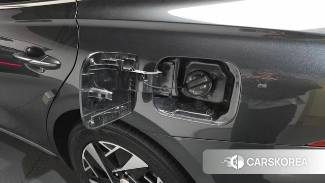 Hyundai The New Grandeur IG Hybrid id 5013076 из Кореи 28