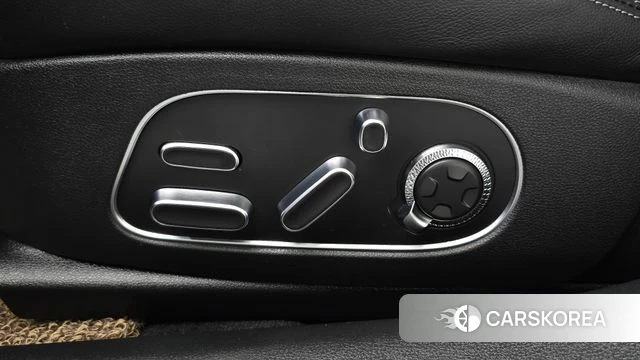Genesis G90 (RS4) id 4965940 из Кореи 28
