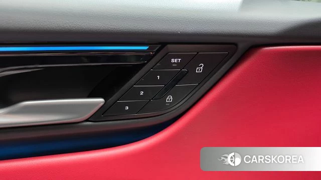 Porsche Makan EV id 4921180 из Кореи 28