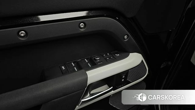 Land Rover Defender (L663) id 4721847 из Кореи 29