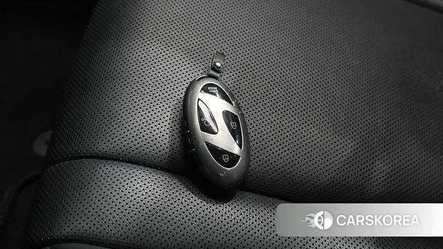 Hyundai Grandeur Hybrid (GN7) id 4783745 из Кореи 29