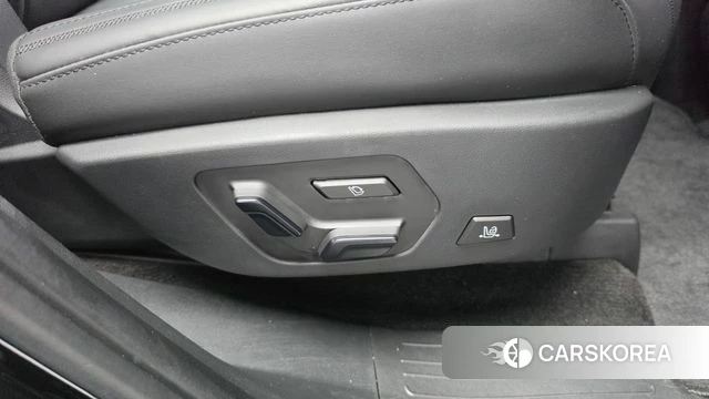 Hyundai Santa Fe (MX5) id 5045787 из Кореи 29