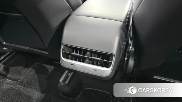 Tesla Model Y id 4951848 из Кореи 29