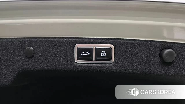 Hyundai Grandeur Hybrid (GN7) id 5011879 из Кореи 29
