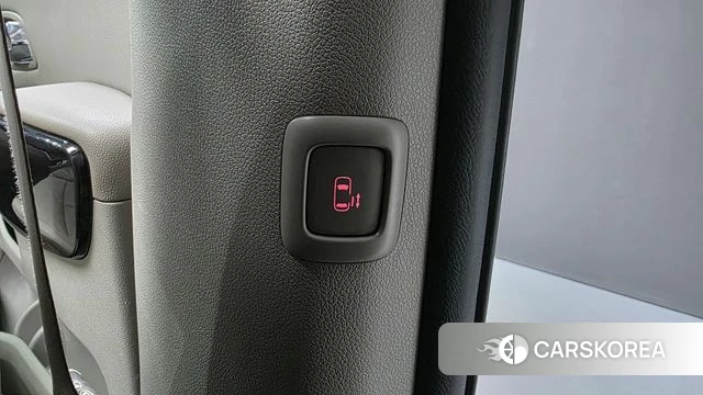 Kia The New Carnival id 4998778 из Кореи 29