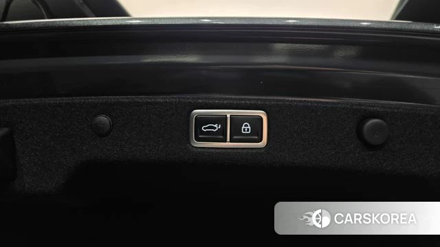 Hyundai Grandeur Hybrid (GN7) id 4985244 из Кореи 29