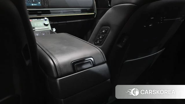 Hyundai Santa Fe (MX5) id 4940835 из Кореи 29