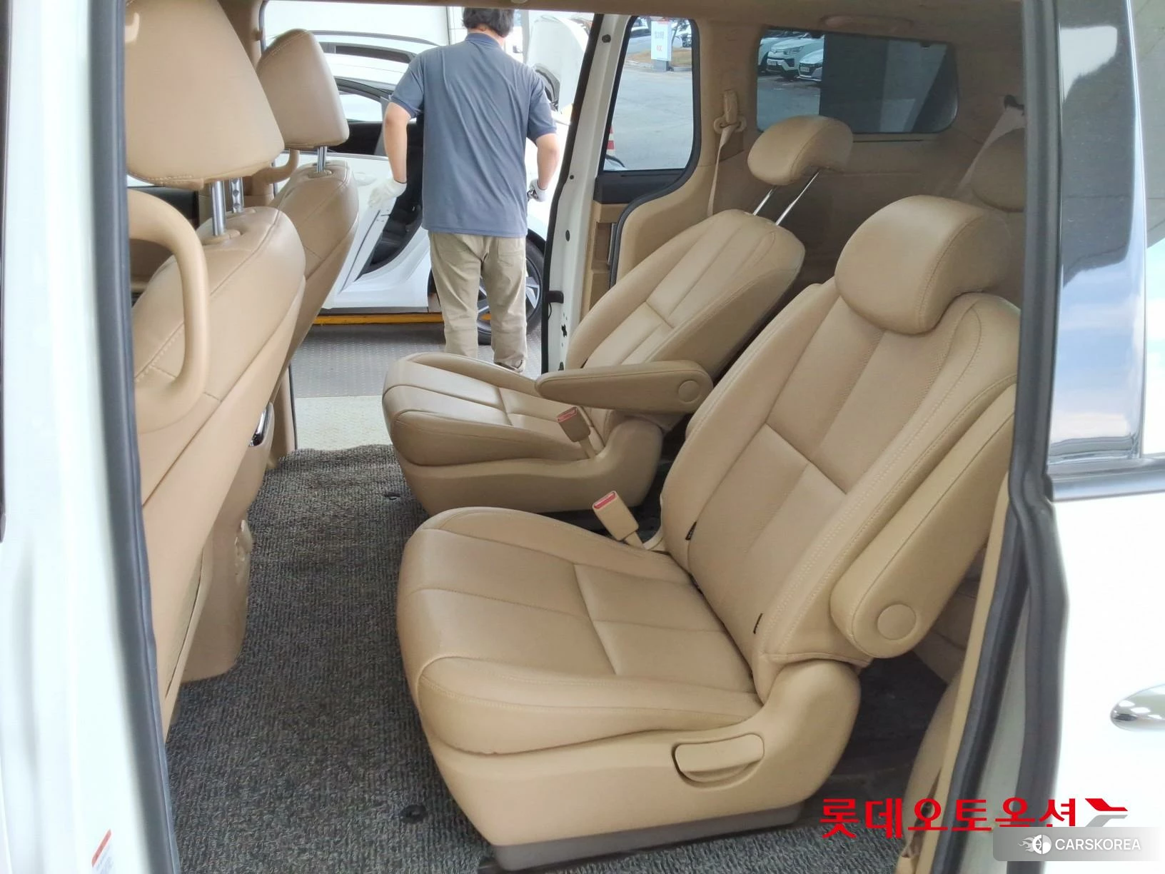 Kia Carnival id 4984654 из Кореи 29
