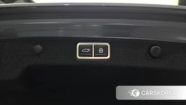 Hyundai Grandeur Hybrid (GN7) id 4950282 из Кореи 29