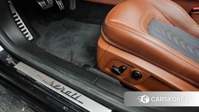 Maserati Quattroporte id 5023534 из Кореи 29