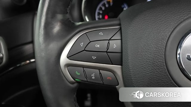 Jeep Grand Cherokee id 4918416 из Кореи 29