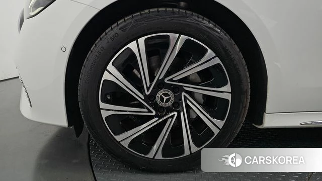 Mercedes-Benz E-Class W214 id 4921083 из Кореи 29