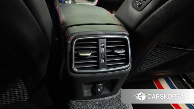 Genesis G70 id 5054571 из Кореи 29