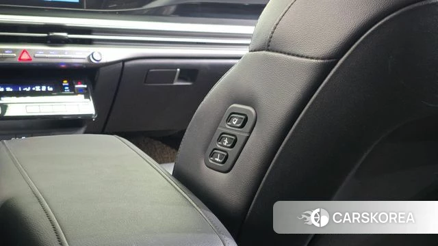 Hyundai Grandeur Hybrid (GN7) id 4981172 из Кореи 29