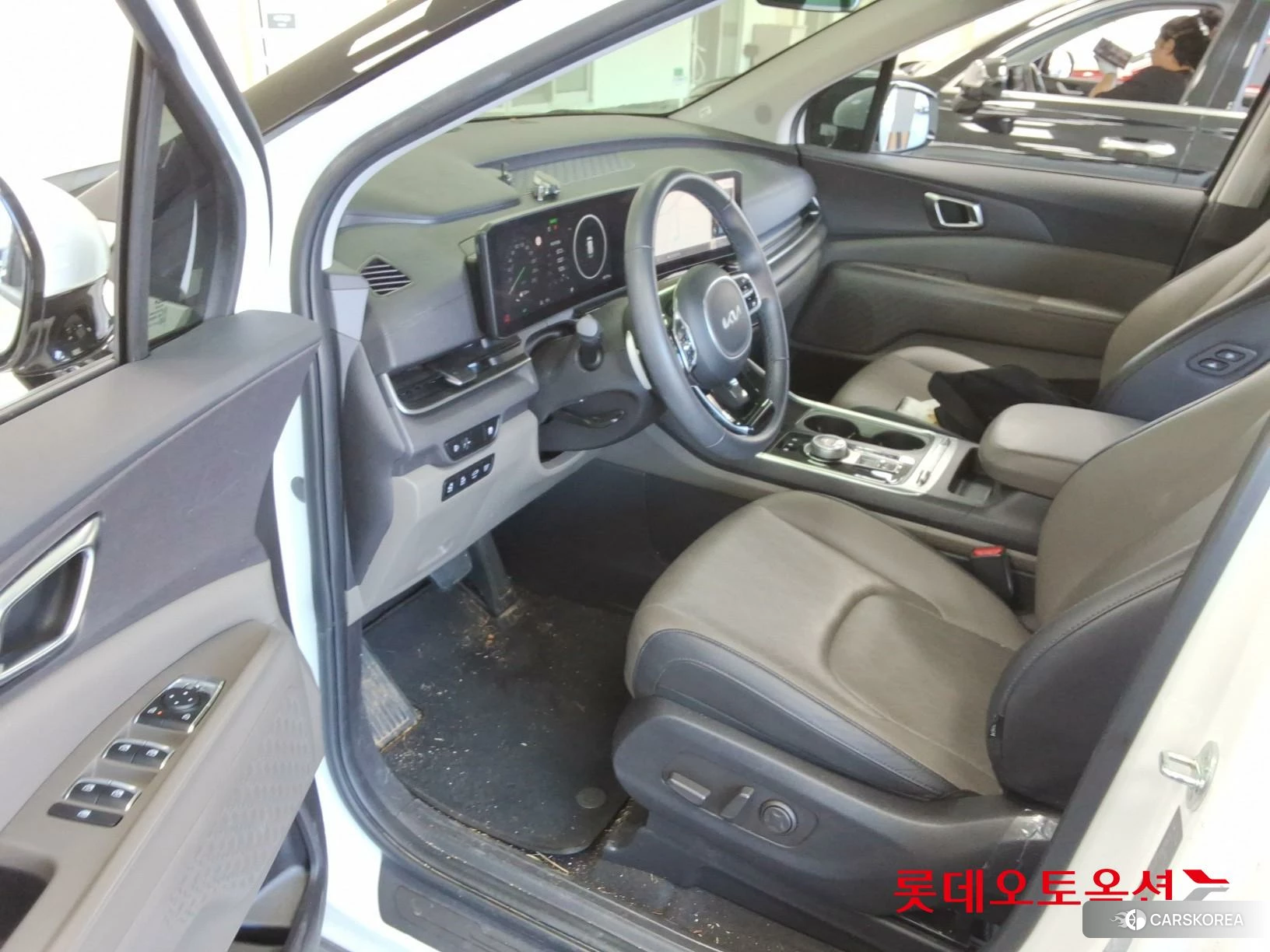 Kia Carnival id 4990050 из Кореи 29