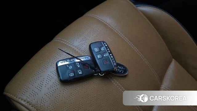 Land Rover Range Rover Velar id 4983163 из Кореи 29